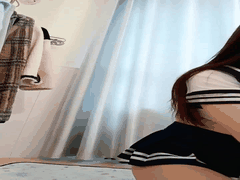 学生制服丝袜美女骑假阳具狂扭美臀_嫩穴湿透深插高潮喷汁欲仙欲死