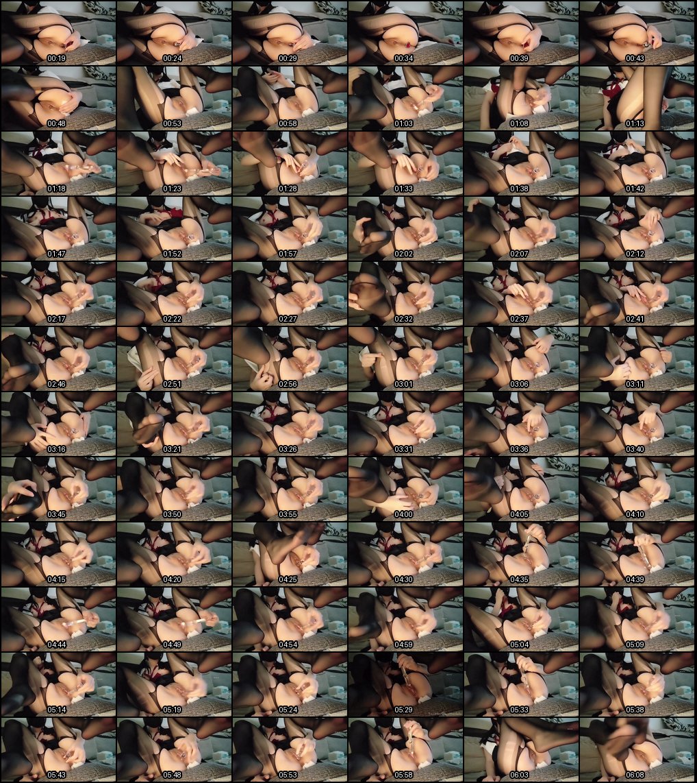 白桃露露JK制服福利姬诱惑大秀_2