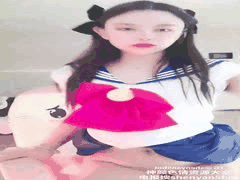 水手服爆乳女主播揉乳自慰高潮：跳蛋挑逗乳头渐胀大完整版