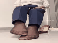 郝主管熟女阿姨黑丝制服诱惑：掰开粉嫩小穴饥渴等待肉棒入侵