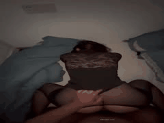 黑丝职业装极品少妇诱惑：巨乳肥臀背影撸管爽翻天！