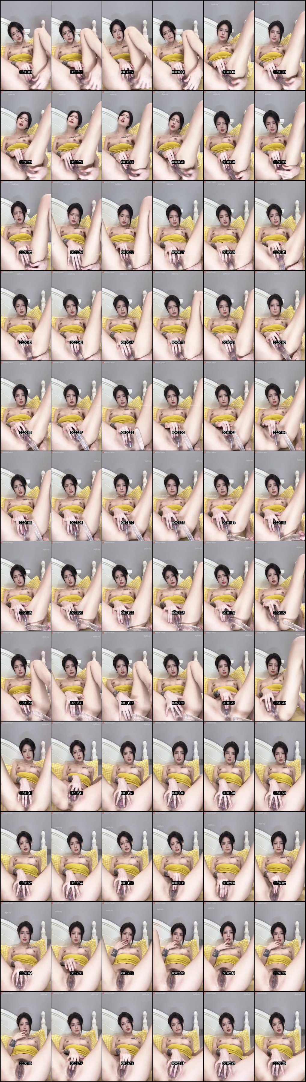 高冷御姐KIKI咪反差私拍爆裂_腿开掰穴猛抠骚逼喷水_舔指淫叫道具狂插浪到极致