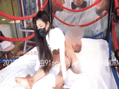 00后女神人前高冷床上变母狗_反差婊电动床初体验欲罢不能