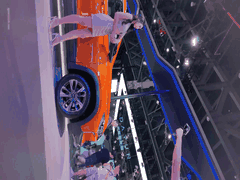 成都车展银裙高跟极品美女黑丝开档内裤_UR级反差骚货诱惑全场欲罢不能