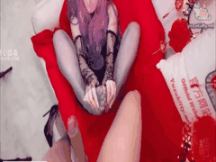 柚子猫白丝cos母狗_委屈眼神下被狗链调教_淫语呻吟勾魂反差狂野