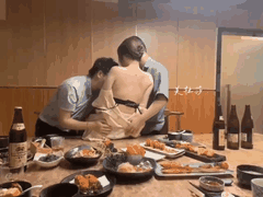 淫荡母狗度假村大胆露出群P狂欢_KTV里极致淫乱啪啪欲仙欲死