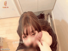 绝美二次元反差女神琦琦_吊带黑丝学妹嫩穴被摄影师爆射高潮狂喷