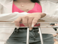 艺校反差女神商场偷买保险套_裹紧跳蛋疯狂自慰_欲火焚身高潮喷涌