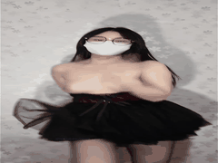 推特新晋反差福利姬_enqcc眼镜裸舞变装秀 婴儿肥身材舞姿超撩人