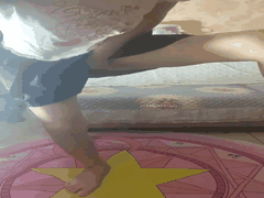 反差学生母狗C杯眼镜少女私拍自慰_制服道具脸穴同框诱惑