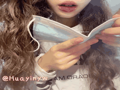 清纯眼镜妹花音小姐的反差婊诱惑_定制放尿自慰秀