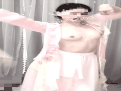 舞蹈系大胖妹一字马柔韧爆表_反差大学生惊艳身姿