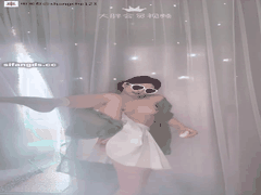 舞蹈专业反差大学生大胖一字马_柔韧身材太撩人