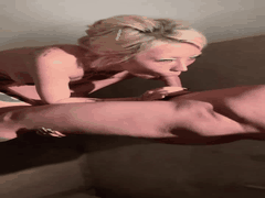 成都高中极品骚母狗诱惑大秀