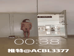 反差婊爱吃菠萝户外露出_公厕商场公园捆绑激情做爱