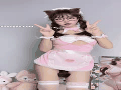 小仙云JK丝袜裸舞反差诱惑，身材完美纹身一饱眼福_3