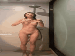 抖音风极品反差婊小小白全裸裸舞自慰，高价定制诱惑表演