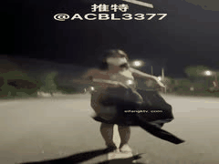 反差婊爱吃菠萝户外露出：公厕商场公园捆绑激情做爱_5