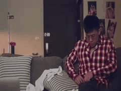 极品反差双马尾萝莉被肌肉男狠插后庭！手指抠挖粉嫩菊花高潮喷汁，欠操骚货天天求肏