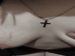 加班被剥削的愤怒复仇：跟踪迷晕女老板，操到她离不开家门！