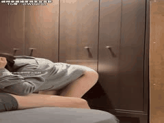 旗袍反差婊约炮激战：男友电话中被肌肉男猛操，淫荡对白奶子晃荡超刺激