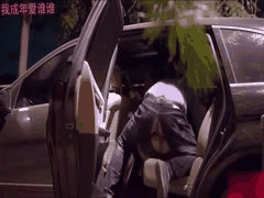 留学生白虎少女被外国巨根男友狂野内射！猎奇反差母狗实录