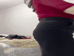 抖音坦克熟女陈圆圆的反差本性：老实人妻私下骚舞自慰假阳具狂插丰臀