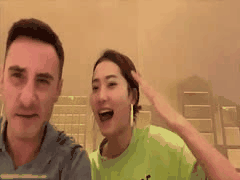 反差美女瑶瑶与大屌老外男友自助餐约会，吃饱后回房狂吞精液！