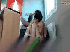 人间最强口便器：白嫩大胸萝莉被深喉肛交如抹布般肆意玩弄