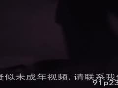 公司市场部美女被轮番享用，真实反差激情满满
