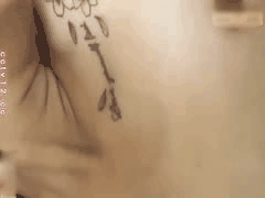 反差学生妹：家里乖乖女，校外竟是极品母狗
