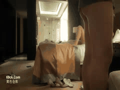 白衣爆乳小奴渔网袜跪地口交 站立后入猛操翘臀
