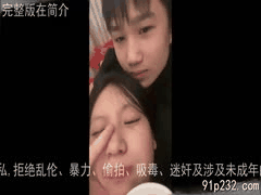 清纯妹子反差爆表，疯狂口交吞鸡巴停不下来