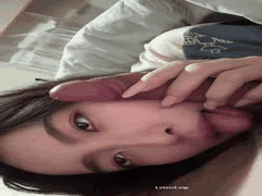 上海高颜值反差女神自拍深喉口交，娇喘勾引男友口爆射嘴超诱惑