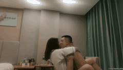 约会极品妹子_羞涩强吻与难忘刺激体验全纪录
