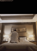 绿帽淫妻番尼君当面男友深喉单男狂吸_多人轮番群P高潮喷水