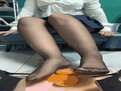 雨欣丝袜足控诱惑第12集