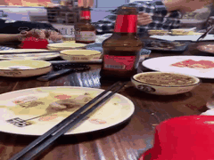 甜甜饭桌诱惑_开发圈外朋友的私密开发之旅