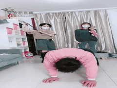 纹身素人美离子丝袜足控爆抓_反应超激烈高潮连连