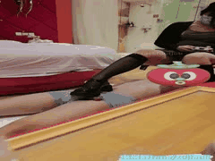 黑丝小姐姐诱惑鞋交足交_小皮鞋裸足激情玩法