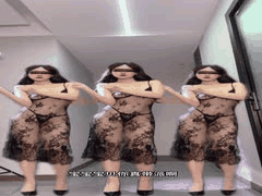 可爱宝宝兴奋上车车，萌趣满满的旅程！