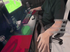 网吧包厢大胆勾引！白虎少女诱惑学弟秒射全过程