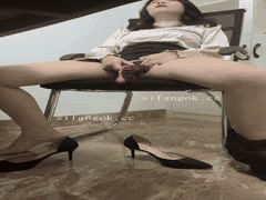 91蜜桃酱办公室少妇发骚自慰，强制口交强入剧情福利全曝光