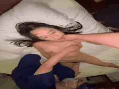 眼镜少女勾引男技师失败实录：只许口交两下，还羡慕你女友！