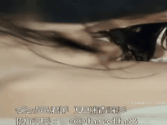 极品淫妻真实自拍：绿帽老公旁观猛男群P，前后洞塞满肉棒高潮喷水狂流