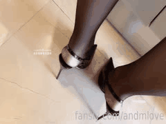 职场邂逅帅气男神：看他如何狂野征服我！