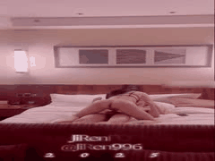 淫妻酒店开房：JR夫妻邀大屌单男深耕自拍，坚挺穿越裆部激情