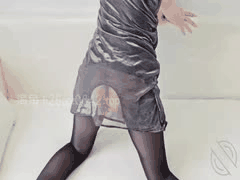 海角社区偷窥：姐姐假阳具自慰呻吟勾引路人，我近距离插入白浆狂喷