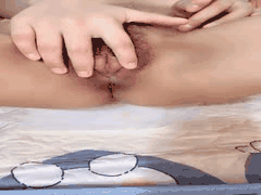 颜值爆表小少妇性感睡衣诱惑狼友，全程露脸乖乖脱光揉奶玩逼特写超刺激！