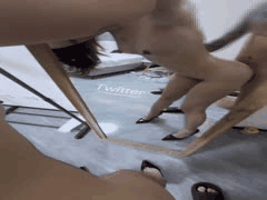 性欲爆棚女大学生对镜后入第二弹：狂野后入后镜前口爆高潮